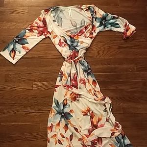 Vanilla Bay White Floral Maxi